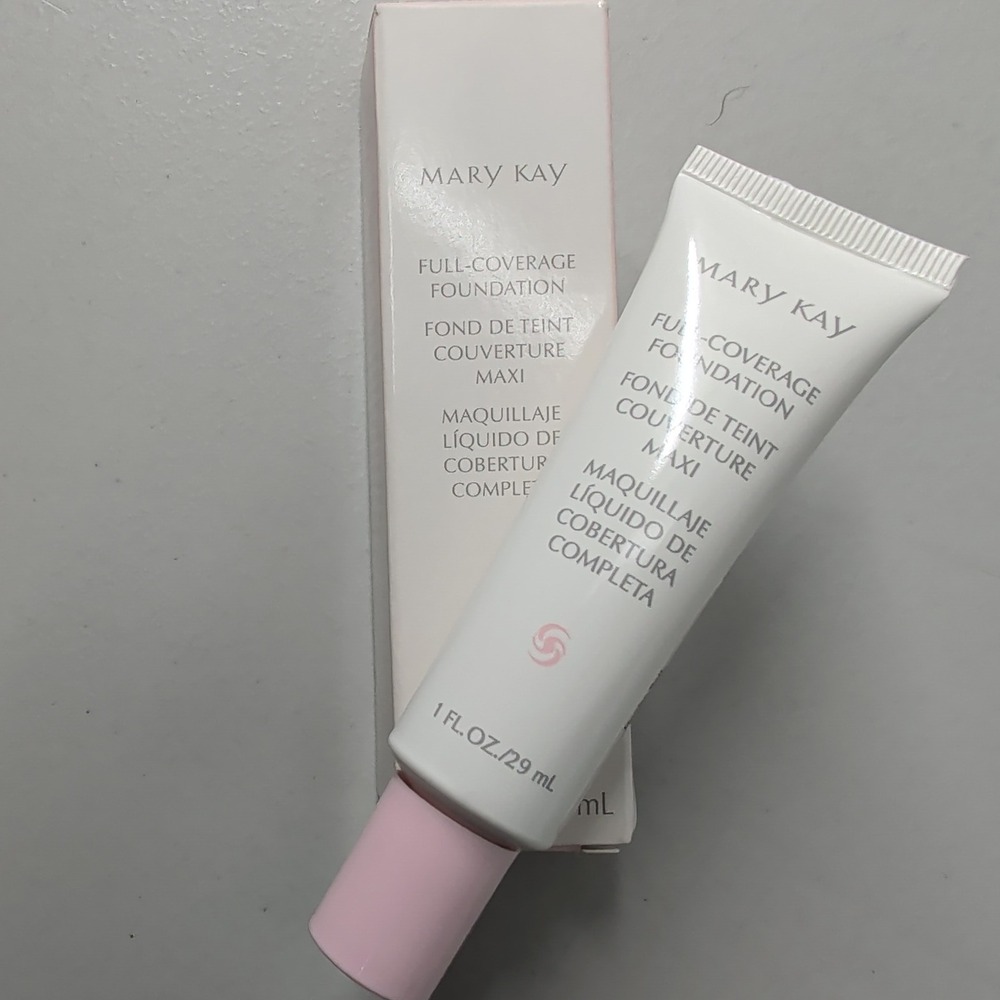Mary Kay Full Coverage Foundation Beige 402 1 fl oz 368300 Pink Cap